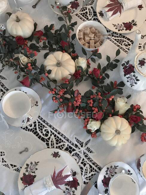 Autumn table setting for afternoon tea — Stock Photo