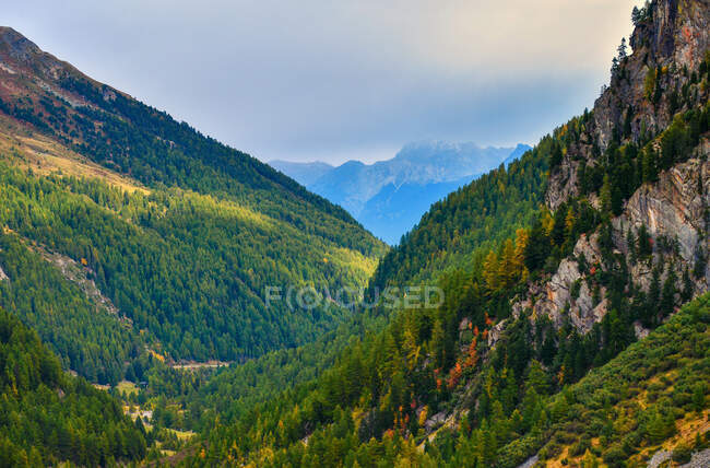 Paisaje de montaña, Fluela Pass, Graubunden, Suiza - foto de stock