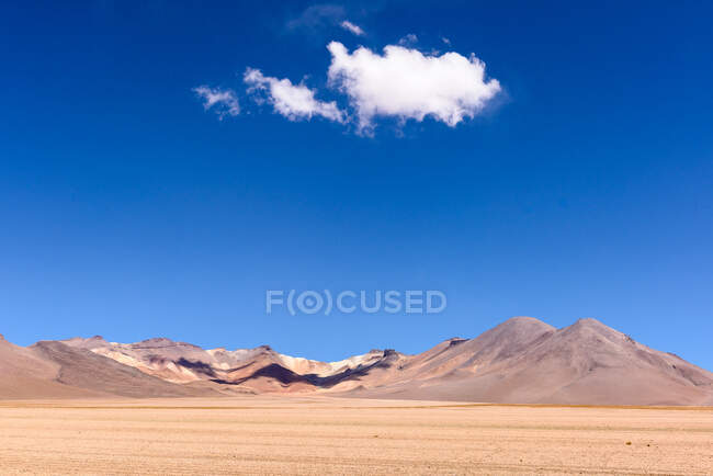 Nube sobre el Altiplano, Bolivia - foto de stock