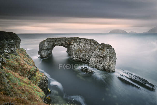 Costa rochosa, Condado de Donegal, Irlanda — Fotografia de Stock