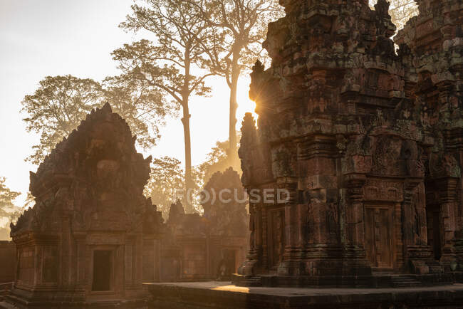 Angkor Wat al amanecer, Siem Reap, Camboya - foto de stock