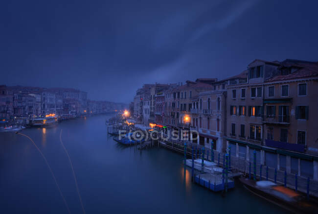 Senderos venecianos 165, Venecia, Véneto, Italia - foto de stock