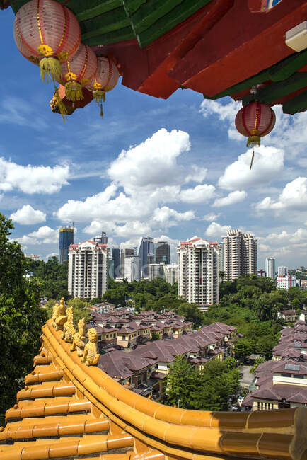 Vista desde Thean Hou Templo de la ciudad, Kuala Lumpur, Indonesia - foto de stock