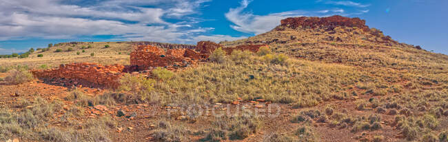 Citadel ruins viewed from Nalakihu Pueblo, Wupatki National Monument, Arizona, Untied States — Stock Photo