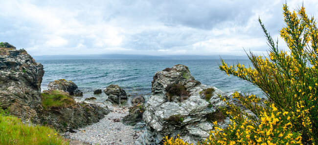Paisagem costeira, Ilha de Arran, Escócia, Reino Unido — Fotografia de Stock