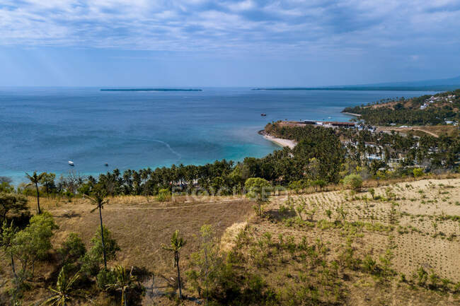 Vista aérea de la playa de Kecinan, Lombok, Indonesia - foto de stock