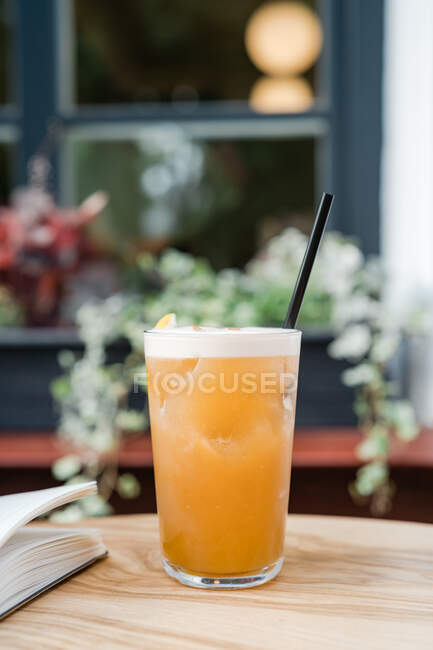 Summer orange juice with ice — Stock Photo