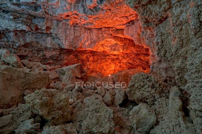 Entrée dans la Mystery Room of Grand Canyon Caverns, Peach Springs, Mile Marker 115, Arizona, États-Unis — Photo de stock
