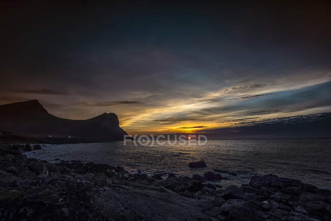 Sole di mezzanotte, Lofoten, Nordland, Norvegia — Foto stock