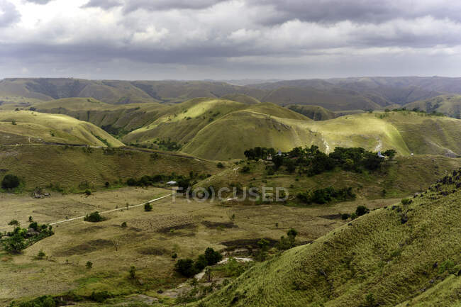 Paysage rural, Tanggedu, Sumba oriental, Nusa oriental Tengara, Indonésie — Photo de stock