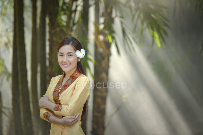 Woman wearing a traditional Laos costume, Laos — Stock Photo