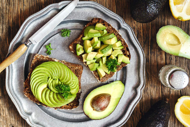 Close-up of avocado toast breakfast — Stock Photo