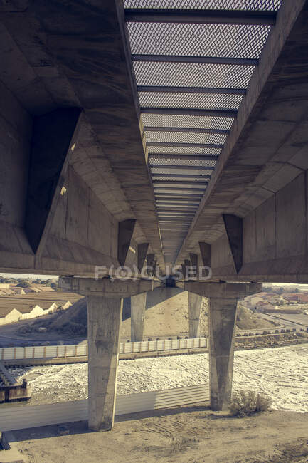 Primer plano de un puente en invierno, Francia - foto de stock