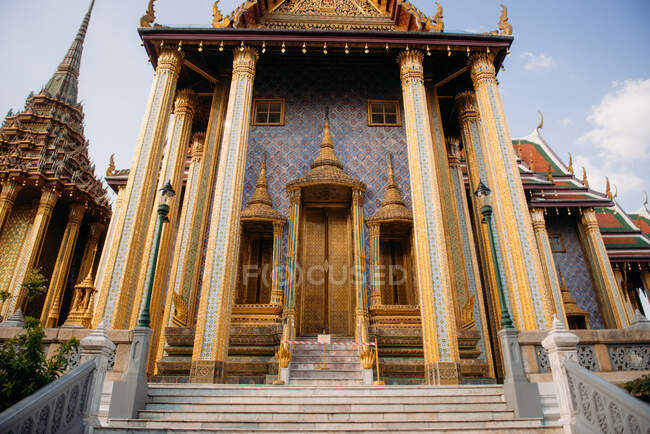 Wat Traimit, Bangkok, Tailandia - foto de stock