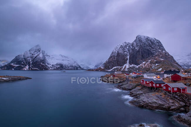 Hamnoy fishing village, Lofoten, Nordland, Noruega - foto de stock