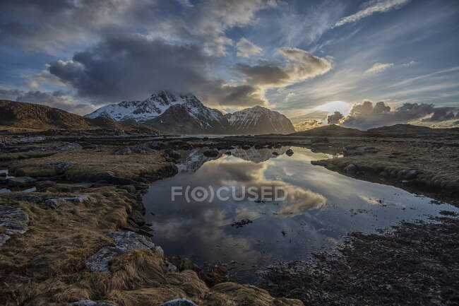 Paysage de montagne, Lofoten, Nordland, Norvège — Photo de stock