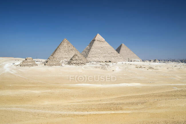 Pyramidenkomplex von Gizeh bei Kairo, Ägypten — Stockfoto