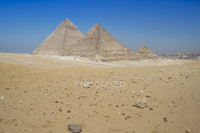 Complexe pyramidal de Gizeh près du Caire, Égypte — Photo de stock