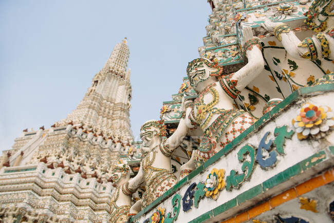 Caratteristica architettonica, Wat Arun Ratchawararam, Bangkok, Thailandia — Foto stock