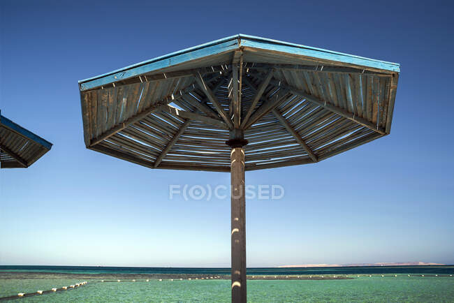 Parasol on beach, Hurghada, Egypt — Stock Photo