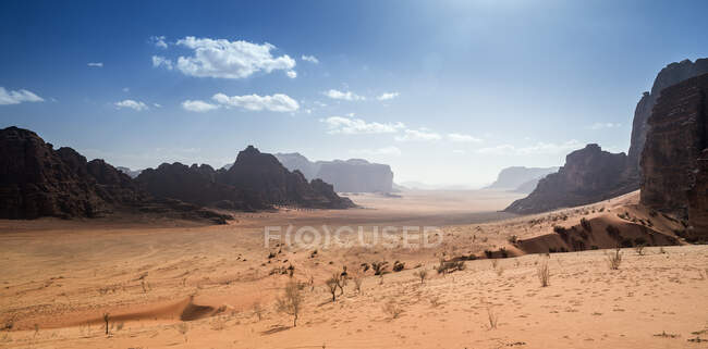 Desert landscape, Wadi Rum, Jordan — Stock Photo