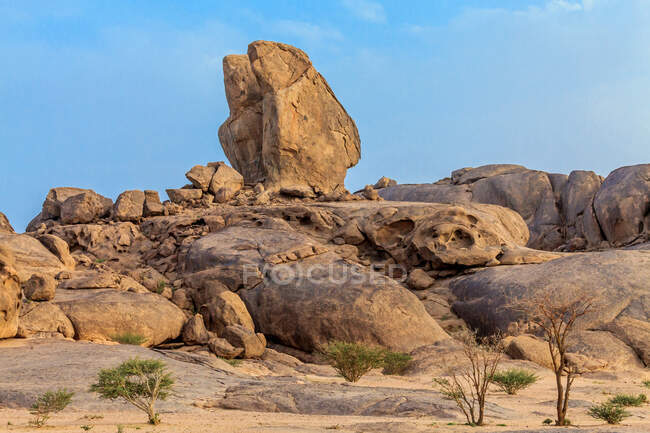 Formazione rocciosa nel deserto, Arabia Saudita — Foto stock