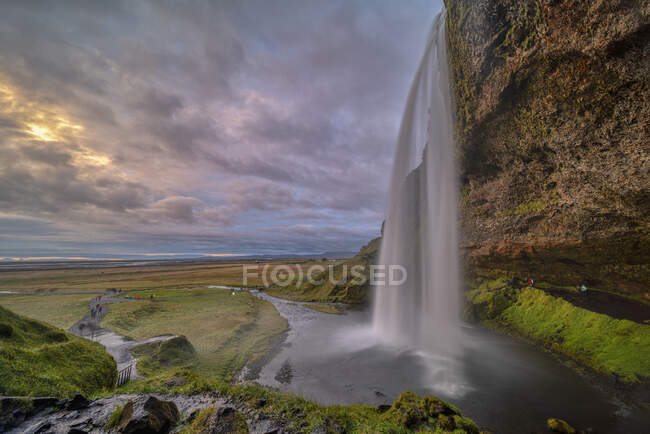 Seljalandsfoss ao pôr do sol, Islândia do Sul — Fotografia de Stock