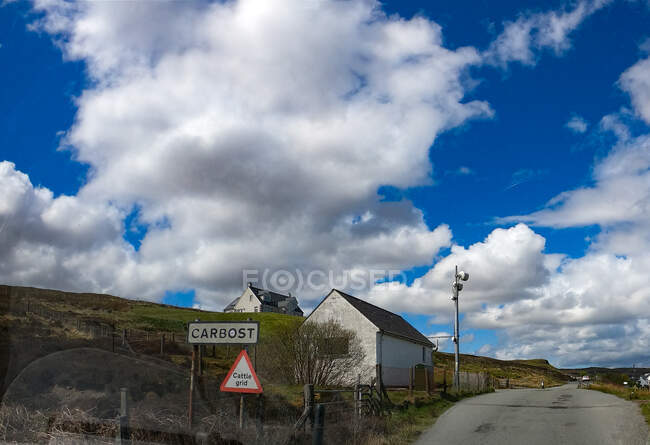 Carbost Town Limit, Isle of Skye, Schottland, Großbritannien — Stockfoto