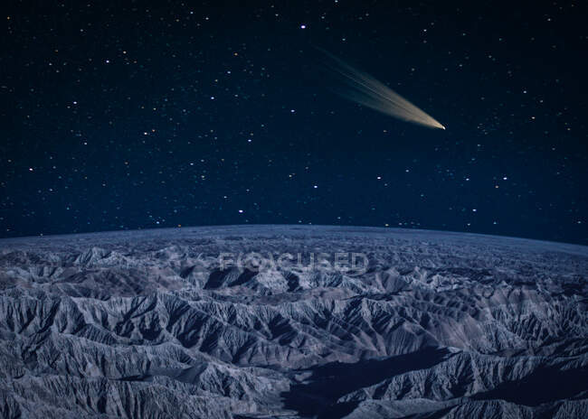 Une comète passe sur une planète stérile — Photo de stock