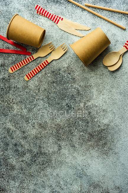 Rolling pin with flour. christmas background. top view. — Stock Photo