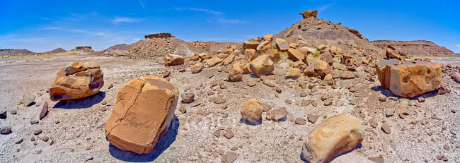 Tea Kettle Rock, Parque Nacional da Floresta Petrificada, Arizona, EUA — Fotografia de Stock
