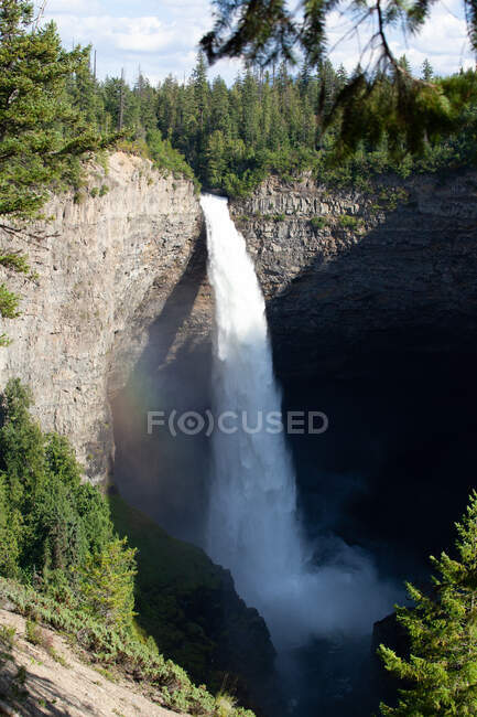 Helmcken Falls on Murtle River, Wells Gray Provincial Park, British Columbia, Canada — Stock Photo