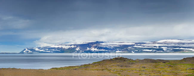 Vista sui fiordi occidentali dell'Islanda — Foto stock